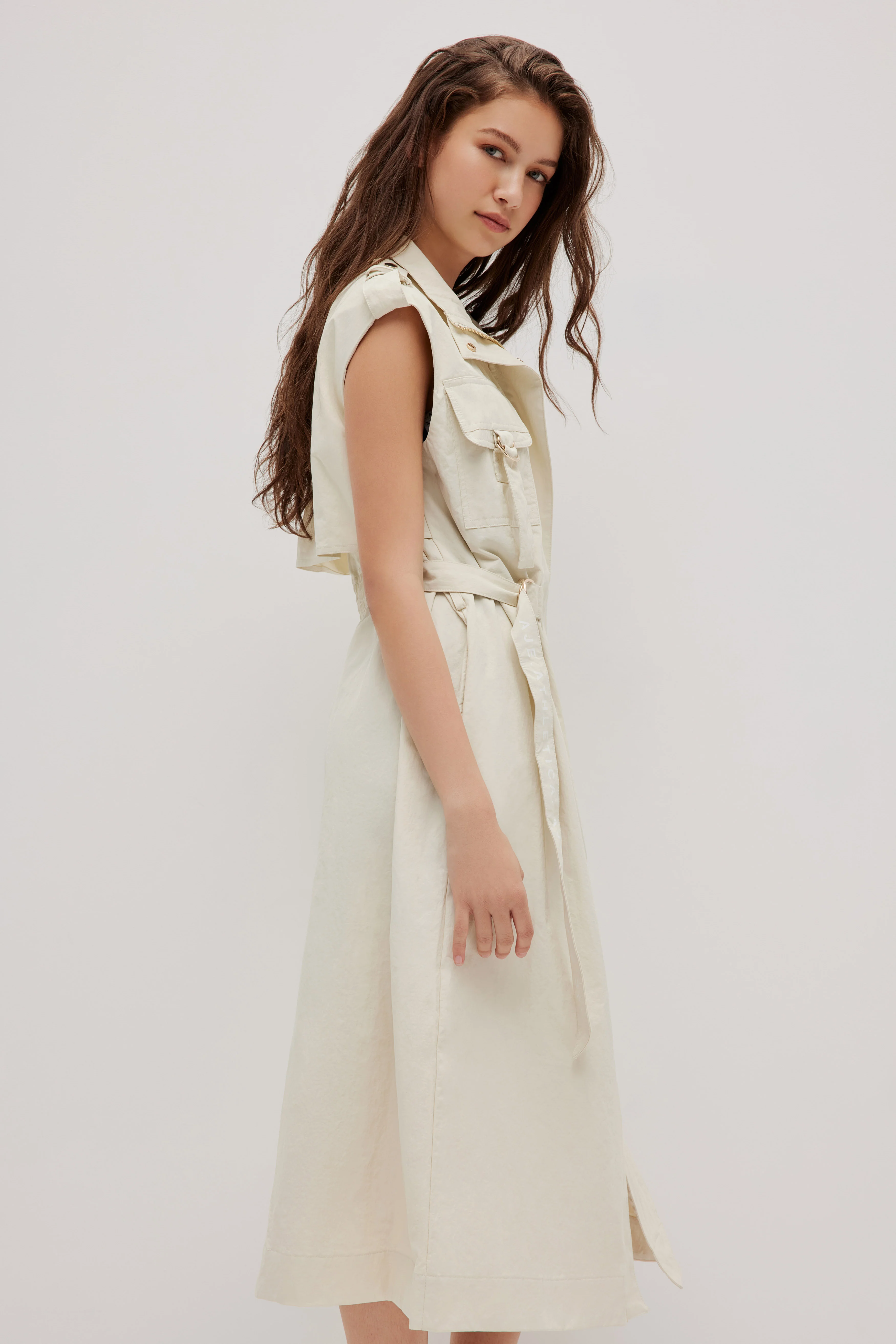 Sleeveless Utility Trench - Image 7