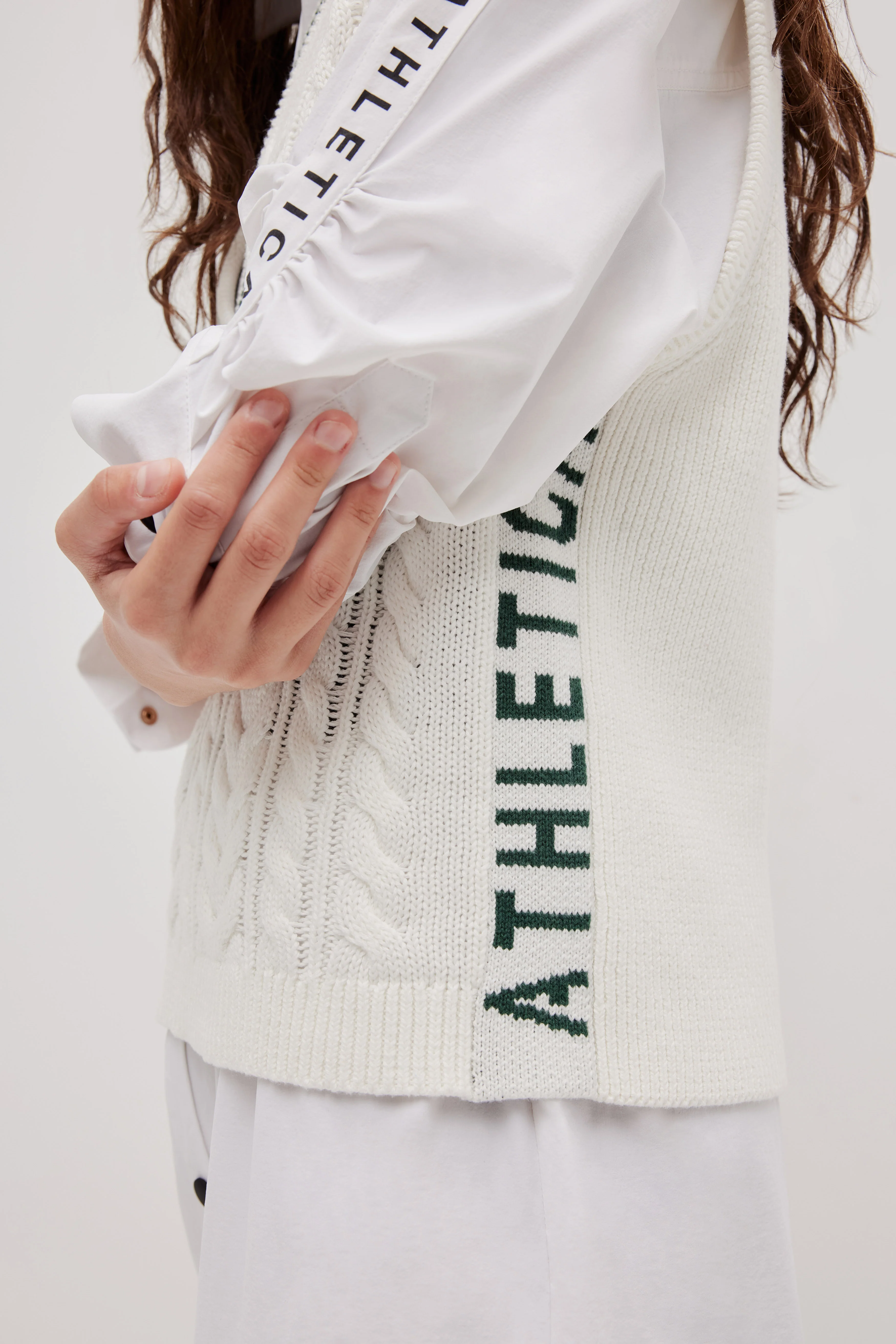 V-Neck Knit Vest 170 - Image 4