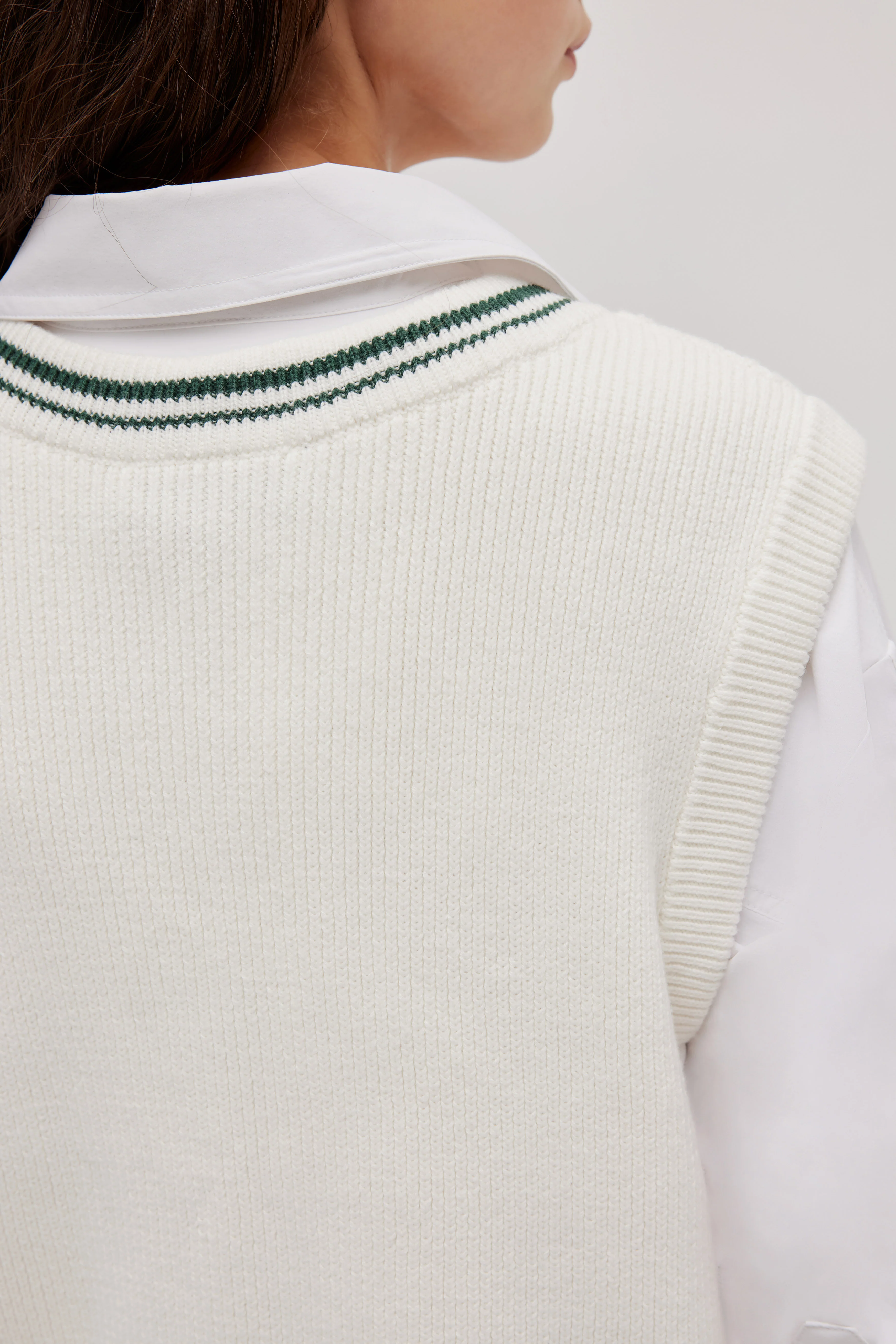 V-Neck Knit Vest 170 - Image 7