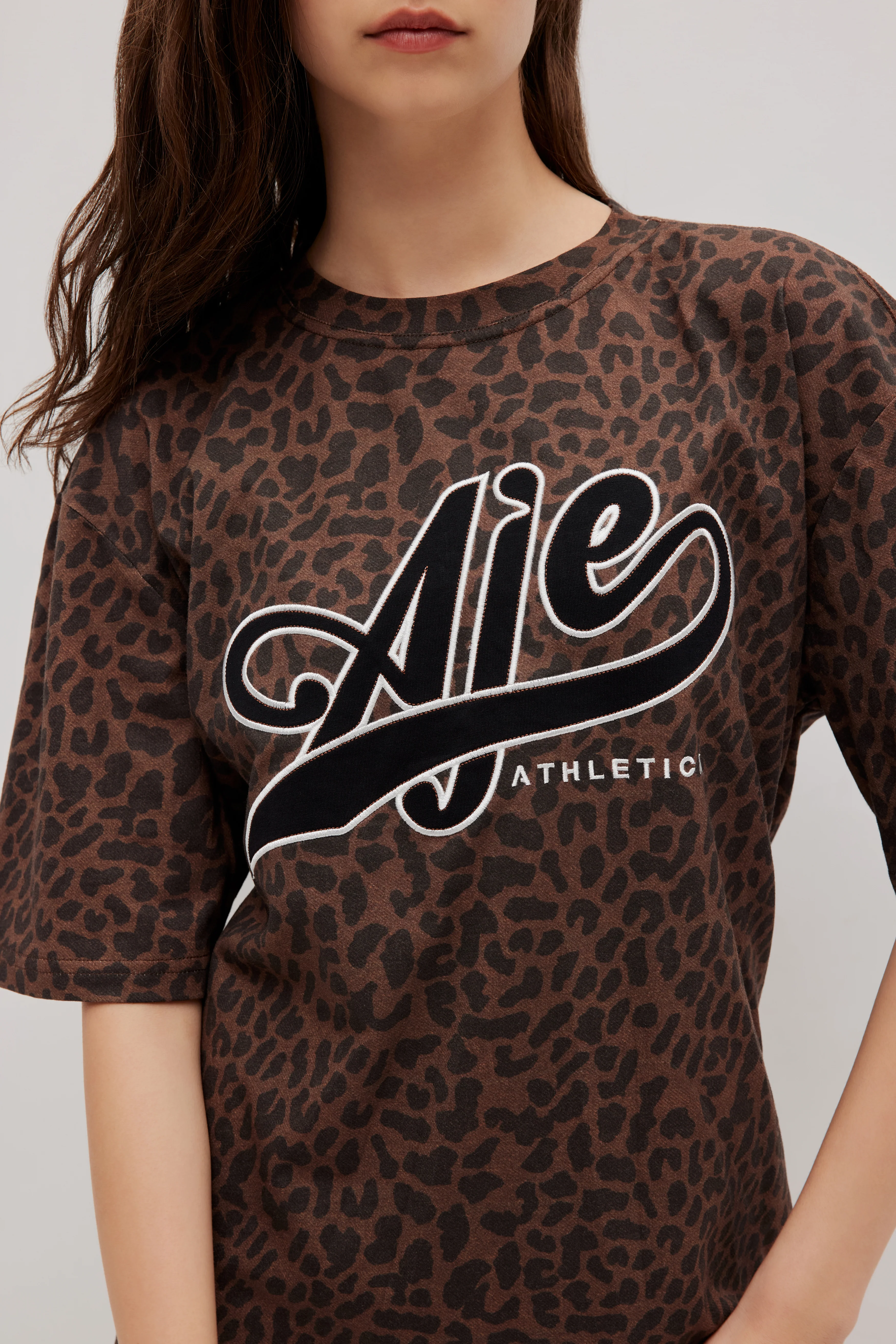 Wild Logo Tee 102 - Image 4